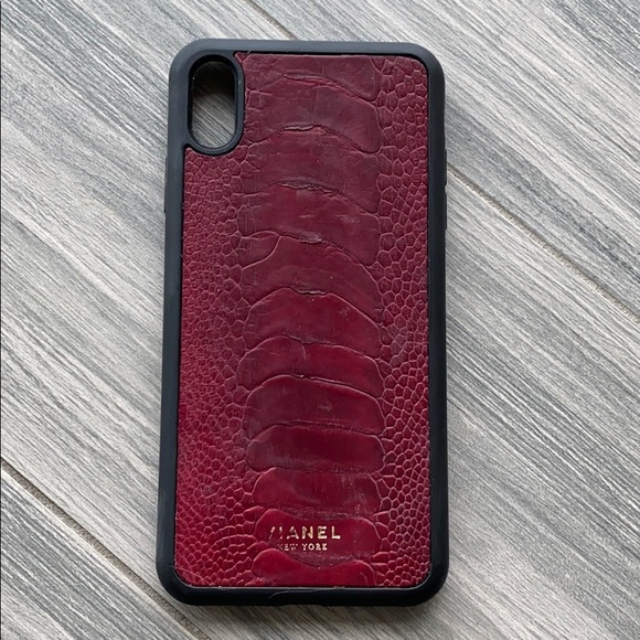Pink Ostrich iPhone XS Max - Picture 1 of 4